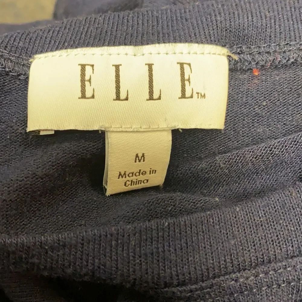 Elle Ruched Top sz. M - Picture 5 of 5